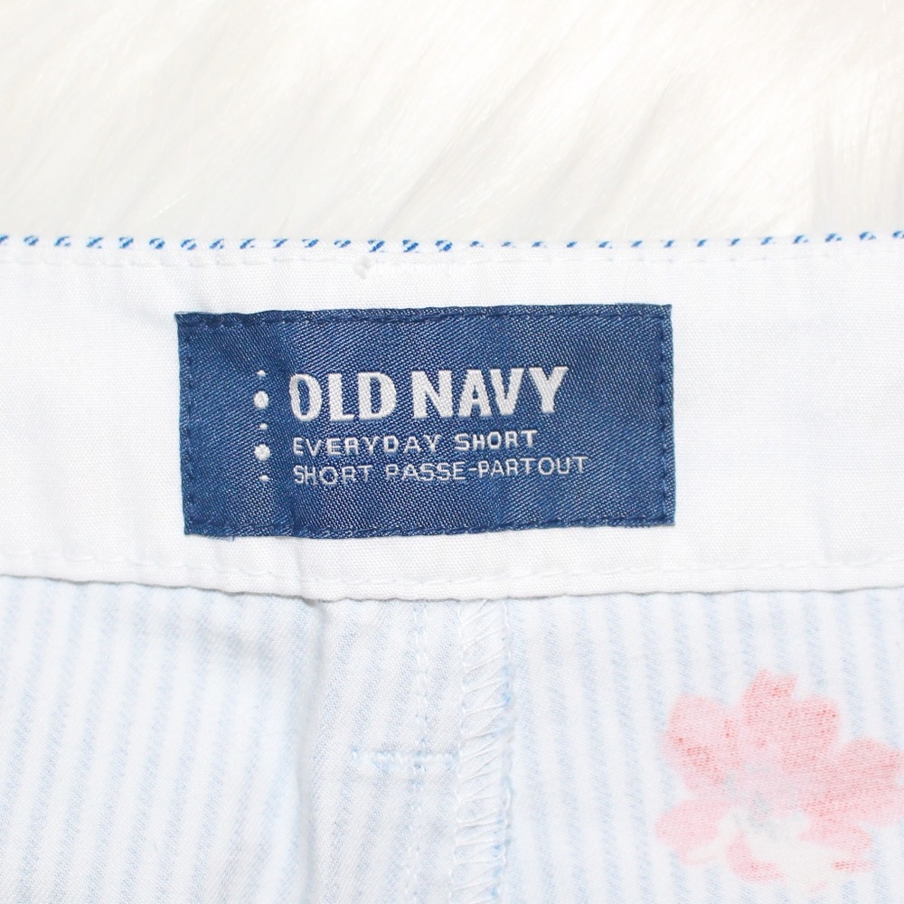 Old Navy, floral and striped shorts. - Picture 6 of 6